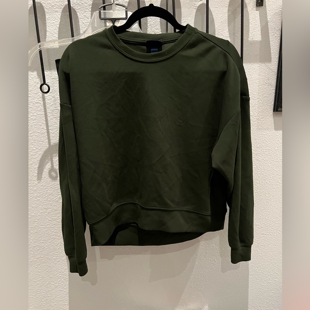cropped green sweat sweatshirt